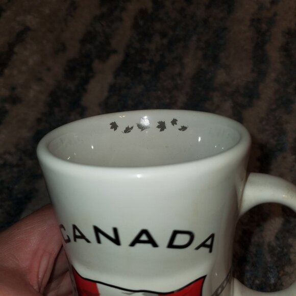 Canada Mug || Canadian Flag || EUC - Picture 3 of 7